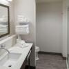 Отель Hampton Inn & Suites Asheville Biltmore Area, фото 28