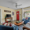 Отель Cardinal Haus 2 Bedroom Home by RedAwning, фото 2
