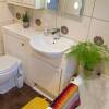 Отель Newly Renovated 1 Bedroom Flat In New Cross Gate, фото 10