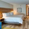 Отель Holiday Inn Express And Suites Omaha Downtown - Old Market, an IHG Hotel, фото 3