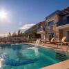 Отель Villa MIRNA with heated pool & whirlpool, traditional wine bar, 150m from sea, фото 11