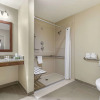 Отель Comfort Suites Medical Center near Six Flags, фото 9