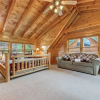 Отель Bear Creek Lodge Covered Bridge - Five Bedroom Cabin, фото 2