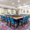 Отель Hampton Inn & Suites Guymon, фото 15