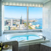 Отель Hilton Fukuoka Sea Hawk, фото 32