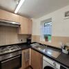 Отель Tastefully Decorated 1 bed Flat Near Abbeywood, фото 2