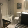 Отель Beautiful 1 bedroom lower level apartment, фото 10