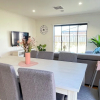 Отель Relax 5 BRM Rental house near Melton, фото 14
