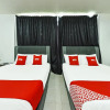 Отель OYO 90364 Hotel Gemilang, фото 7