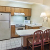 Отель Econo Lodge Inn and Suites Arlington, фото 14
