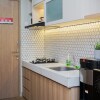 Отель Nice And Homey Studio Apartment At B Residence, фото 8