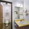Отель Rodeway Inn Gateway to Medora T-Roosevelt & Makoshika State Park, фото 29