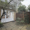 Отель Traditional Home in Kew Gardens, фото 16