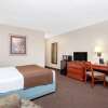 Отель AmericInn by Wyndham Chippewa Falls, фото 3