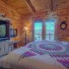Отель EddieBear by Escape to Blue Ridge, фото 19