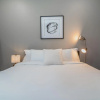 Отель Des Moines Heavenly 1BD 1BA Downtown Apartment, фото 1