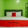 Отель RedDoorz @ Jalan Gatot Subroto Semarang, фото 16