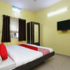 Отель Oyo 28096 Hotel Chanakya Vihar, фото 6