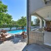 Отель Awesome Home in Kastel Novi with WiFi, 4 Bedrooms & Hot Tub, фото 15