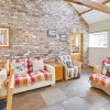 Отель Host Stay Dovecote Cottage, фото 5