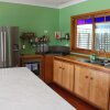 Отель Colonial Court Holiday Apartments, фото 23