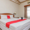 Отель RedDoorz Plus near Taman Siring, фото 11