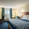 Отель Days Inn And Suites Altoona, фото 16