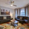 Отель Spacious 2bd 1ba Free Parking 3D Tour, фото 2