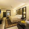 Отель Terra Nova All Suite Hotel Отель Terra Nova All Suite Hotel в Кингстоне