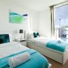 Отель 2 Bedroom 2 Bathroom Apartment in Central Milton Keynes with Free Parking and Smart TV - Contractors, фото 9