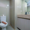 Отель Cozy Studio Apartment at H Residence near MT Haryono, фото 7