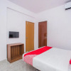 Отель Varcity Comforts by OYO Rooms, фото 21