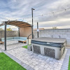 Отель New-build Glendale Home w/ Hot Tub + Putting Green, фото 16