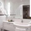Отель Hilton Zurich Airport, фото 9