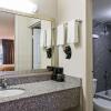 Отель Quality Inn & Suites near Lake Eufaula, фото 9