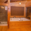 Отель Cub Creek Lodge - Three Bedroom Cabin, фото 18