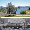 Отель Horizons 418 - Lake Jindabyne Waterfront, фото 12