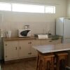 Отель Boer And Brit Self Catering Guest House, фото 13