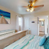 Отель LP19 Well Appointed Beach House, Boardwalk, Glimpse of Ocean from Deck, фото 5
