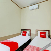 Отель OYO 3379 Hotel Khatulistiwa, фото 14