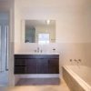 Отель Escape At Nobbys Executive Townhouse 1 74 Pacific Drive, фото 8