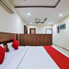 Отель OYO 11233 Krs Nest Luxury Rooms, фото 4