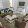 Отель Villa with 4 Master Bedrooms w En-suite Bathrooms, фото 7