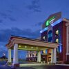 Отель Holiday Inn Express & Suites Medicine Hat Transcanada Hwy 1, an IHG Hotel, фото 1