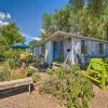 Отель 1940 Vintage Bungalow - Walk to Olde Town!, фото 13