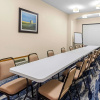 Отель Comfort Suites, фото 13