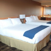 Отель Holiday Inn Express Hotel & Suites Corning, an IHG Hotel, фото 6
