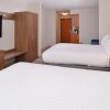 Отель Holiday Inn Express & Suites Parkersburg-Mineral Wells, an IHG Hotel, фото 6