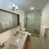 Отель Newly Remodeled Townhouse w Private Pool Sc40, фото 10