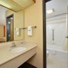 Отель Americas Best Value Inn Collinsville St. Louis, фото 10